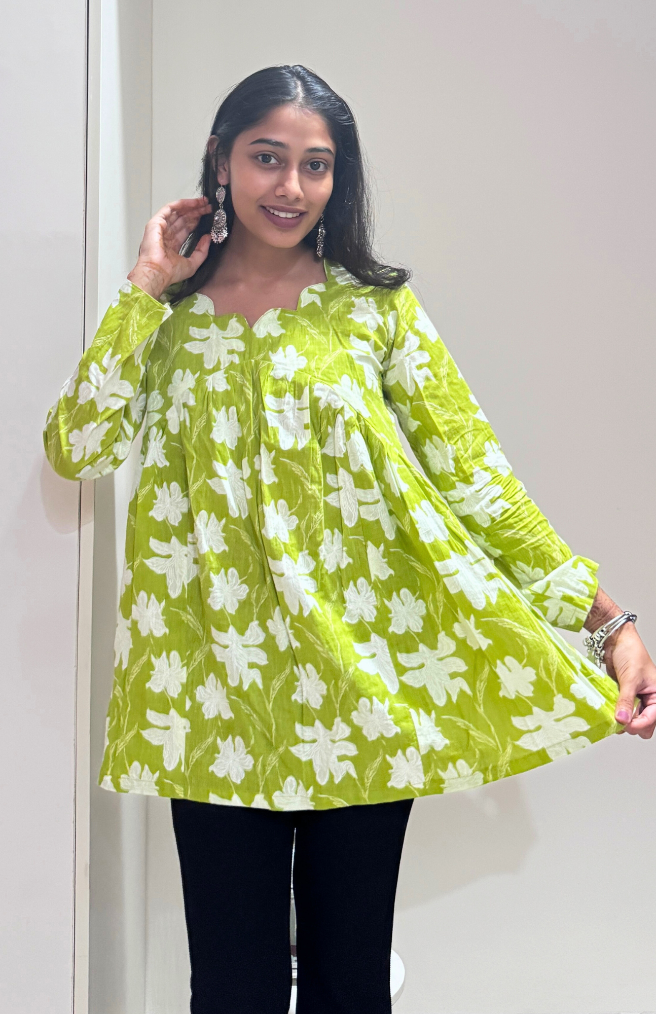 Scallop Neckline Lime Green & White Floral Print Alia Cut Cotton Top