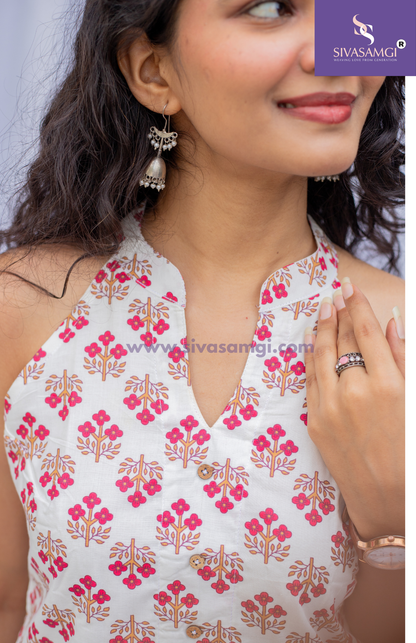 Closeup of white Floral Print Cotton Short Kurti