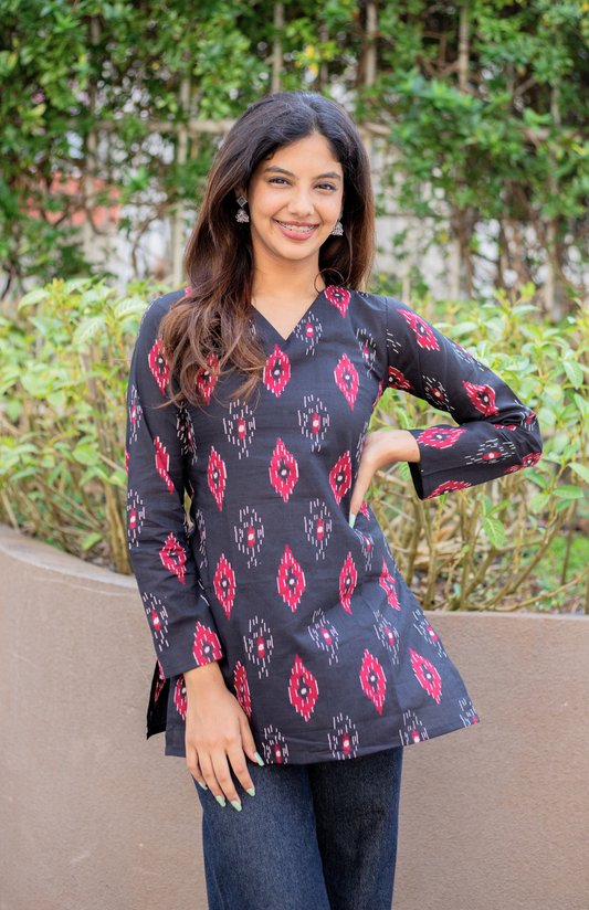 Black Ikkat Print V Neck Full Sleeves Short Kurti with Pocket