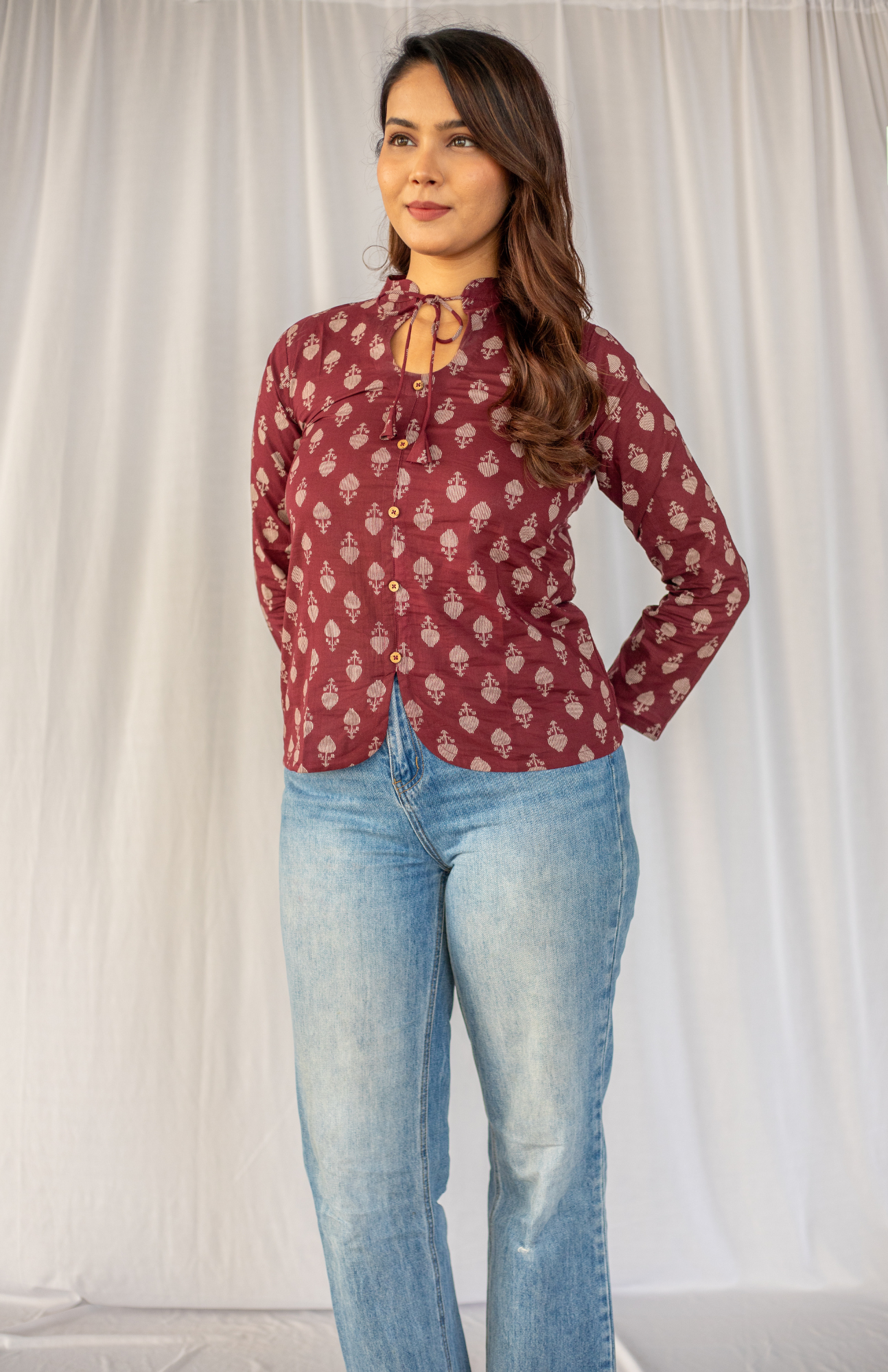 wine block print cotton top cotton fabric detail